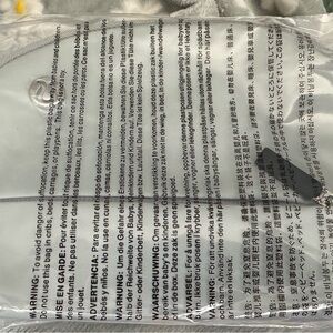 New with Tags Lululemon everywhere belt bag